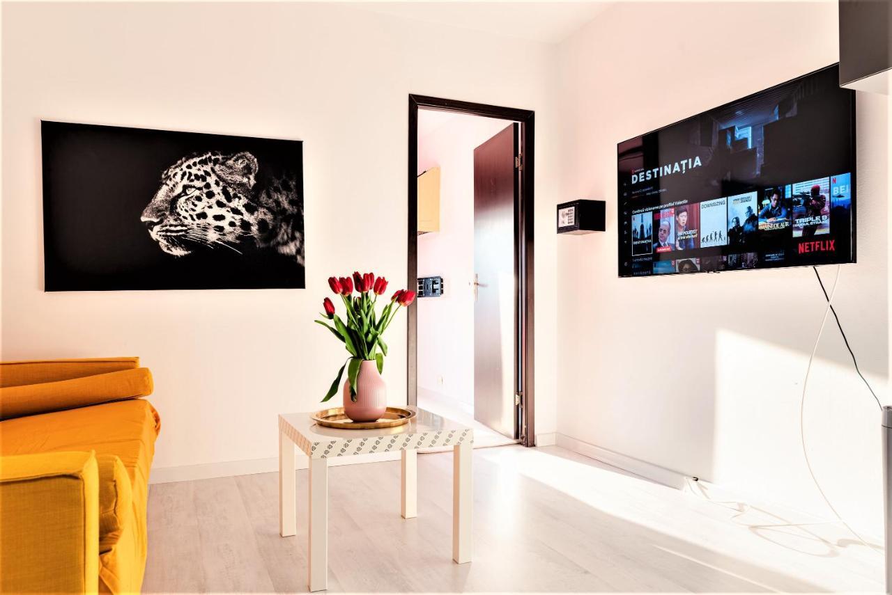 Parliament Marriott Unirii Square 5 Bedrooms Luxury Apartment Old Town Bukarest Exterior foto